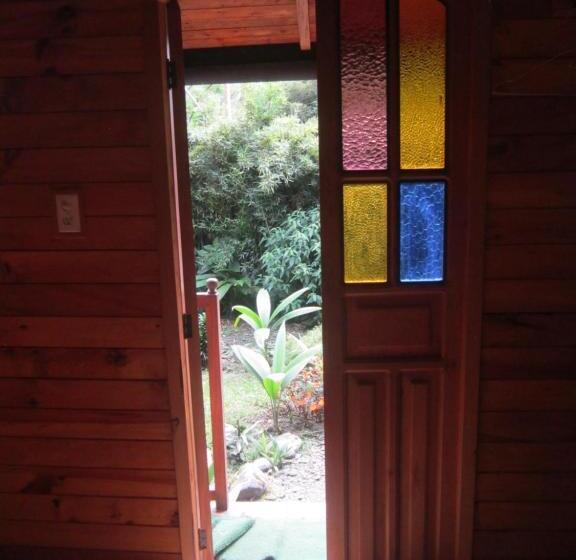 旅馆 Hosteria La Roulotte Mindo