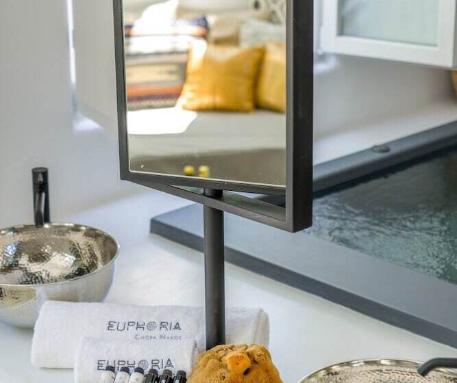 Euphoria Chora Naxos