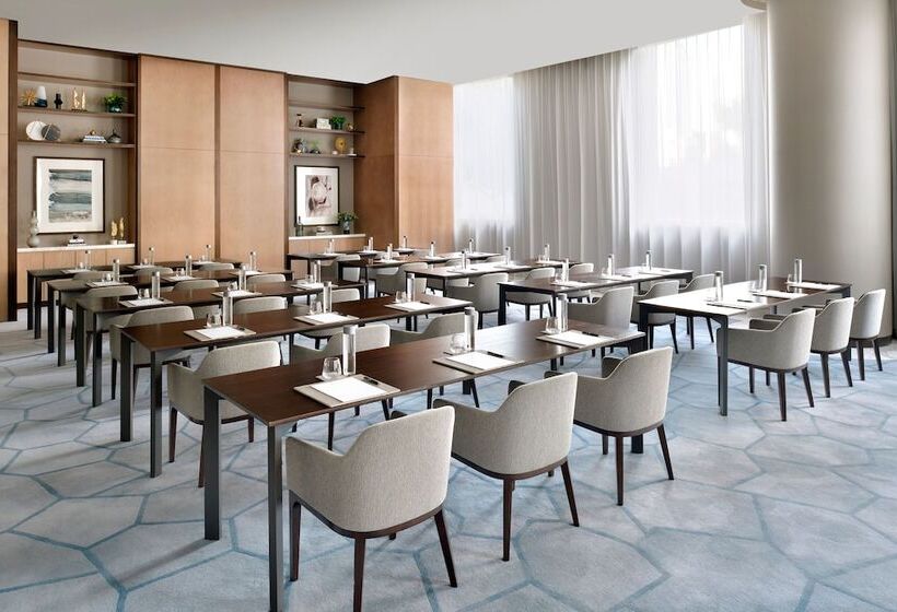 酒店 Address Sky View