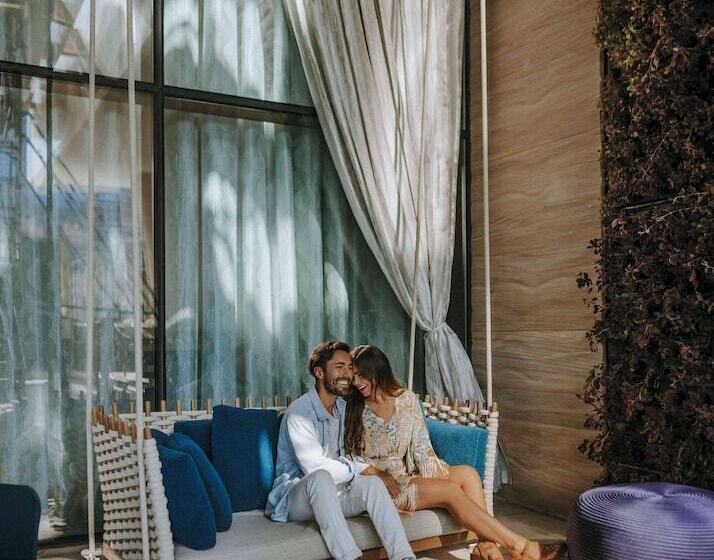 هتل Andaz Dubai The Palm