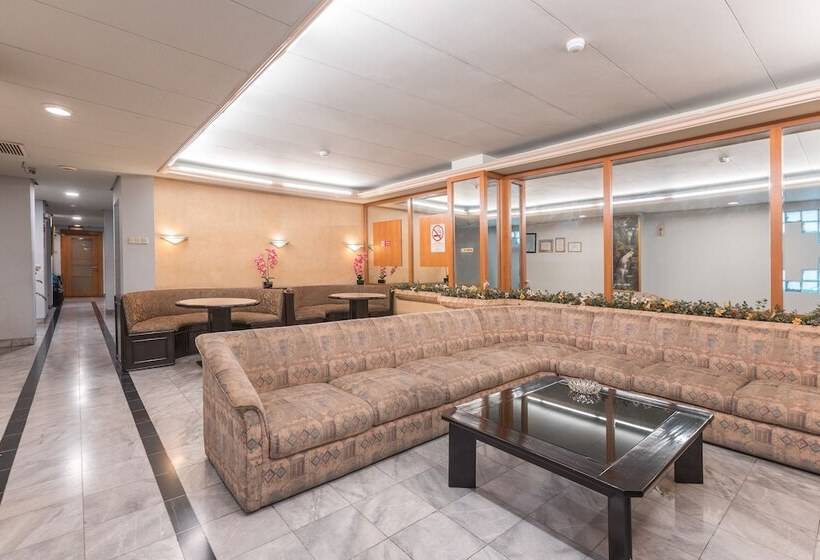 בית מלון כפרי Capitol By Oyo Rooms