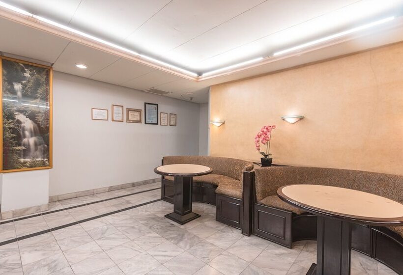 בית מלון כפרי Capitol By Oyo Rooms