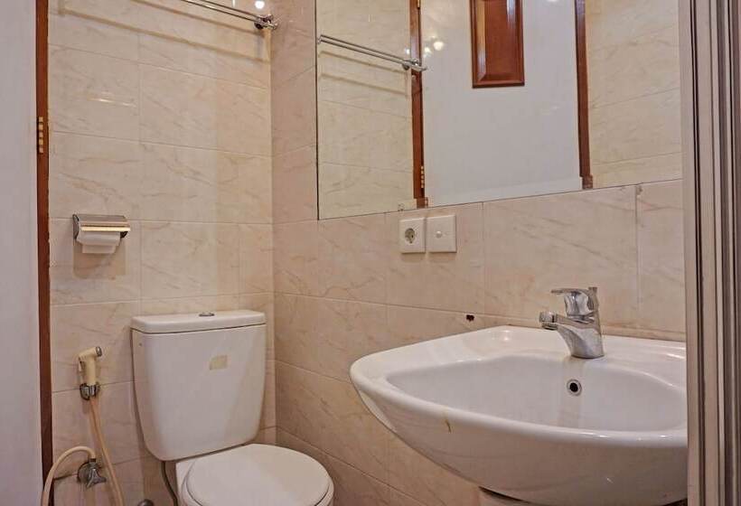 בית מלון כפרי Capitol By Oyo Rooms