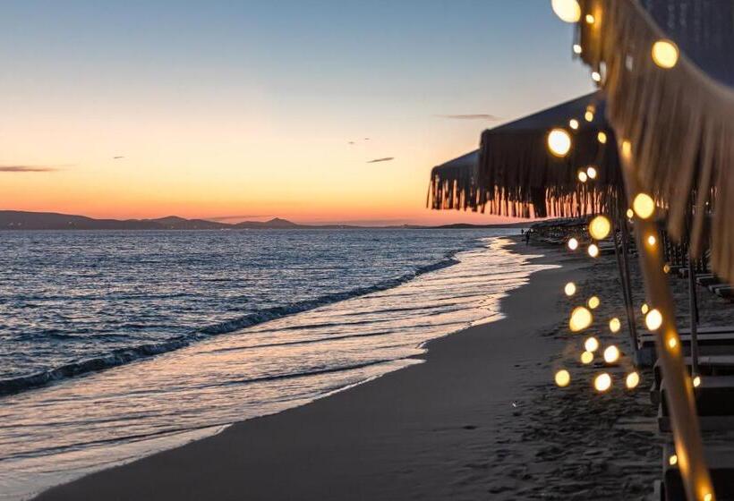 فندق Glaronissi Beach