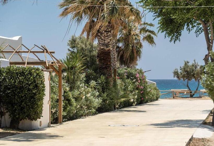 فندق Glaronissi Beach
