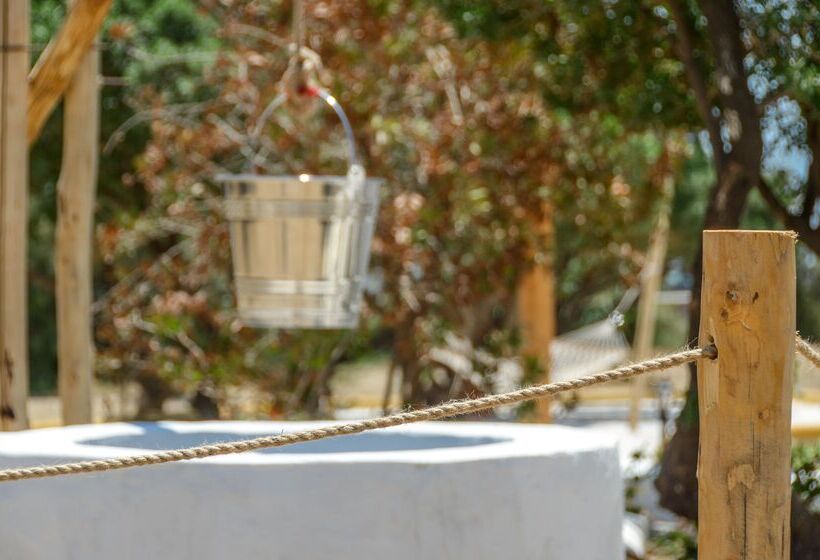 فندق Glaronissi Beach