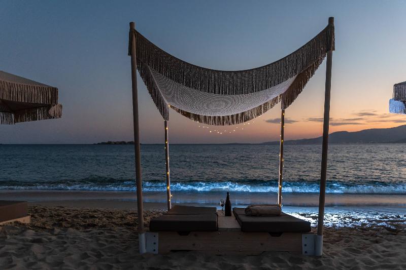 فندق Glaronissi Beach