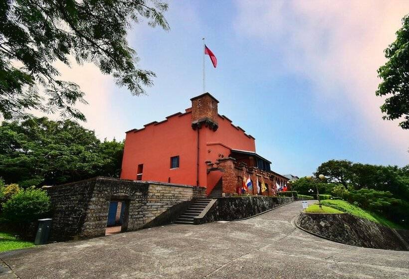 Golden Tulip Fab Hotel New Taipei