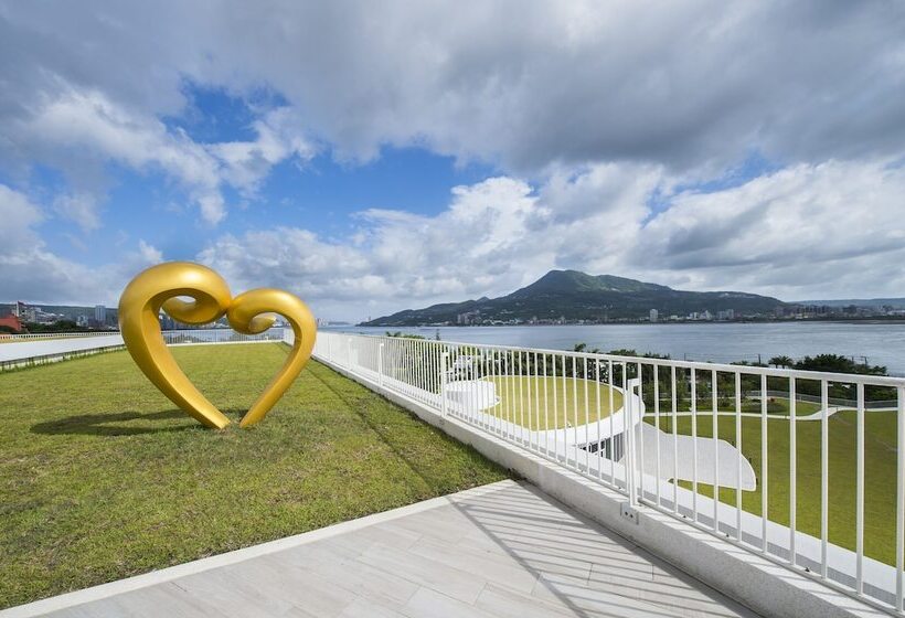 Golden Tulip Fab Hotel New Taipei