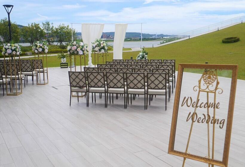 Golden Tulip Fab Hotel New Taipei