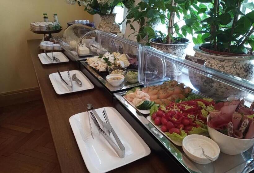 ホテル Hollerbusch