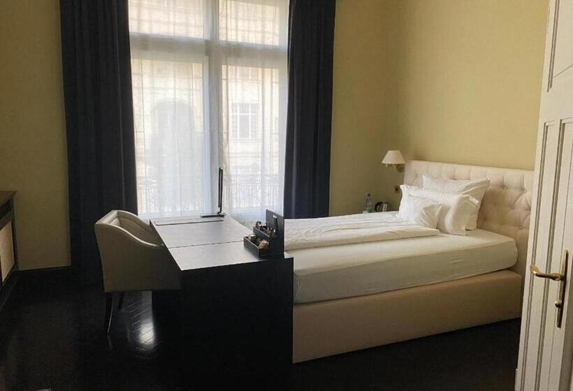 ホテル Hollerbusch