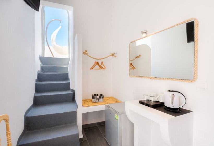 Отель Katris Apartments