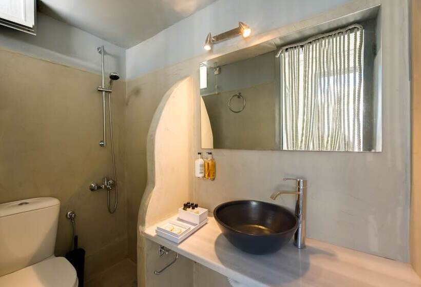 Отель Katris Apartments