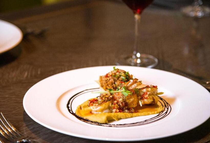 هتل Mai House Saigon