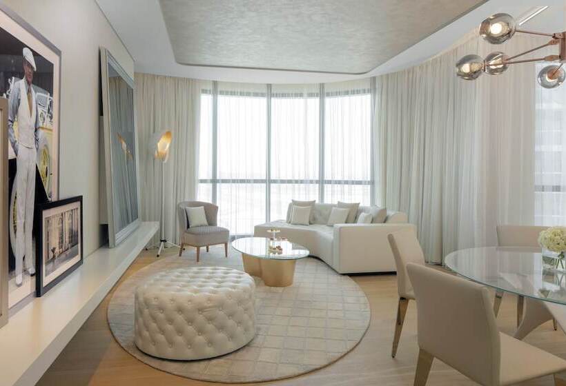 Paramount Hotel Dubai