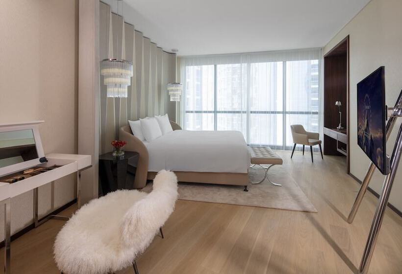 Paramount Hotel Dubai