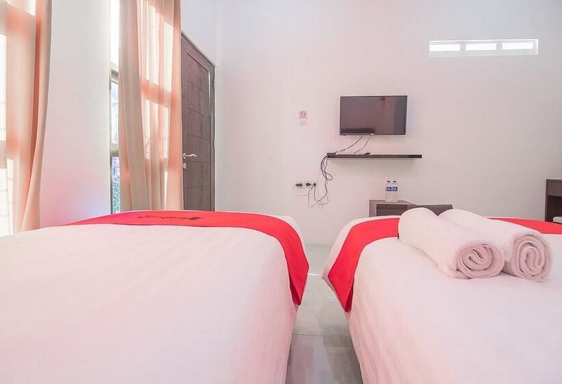 펜션 Reddoorz Near Jatinangor Town Square