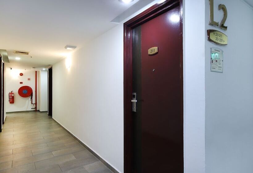 Azimuth Hotel By Oyo Rooms