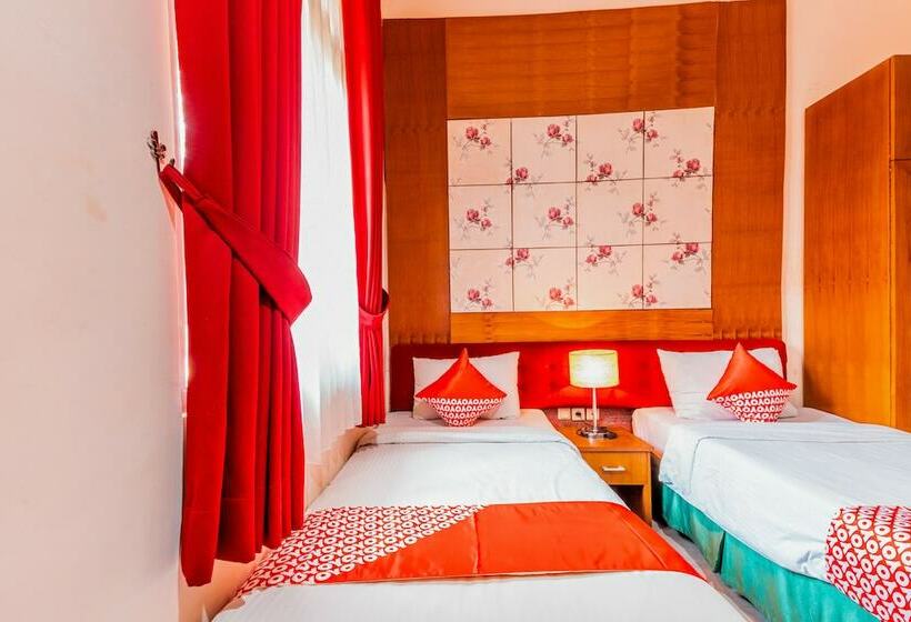 Graha Technopark Hotel By Oyo Rooms