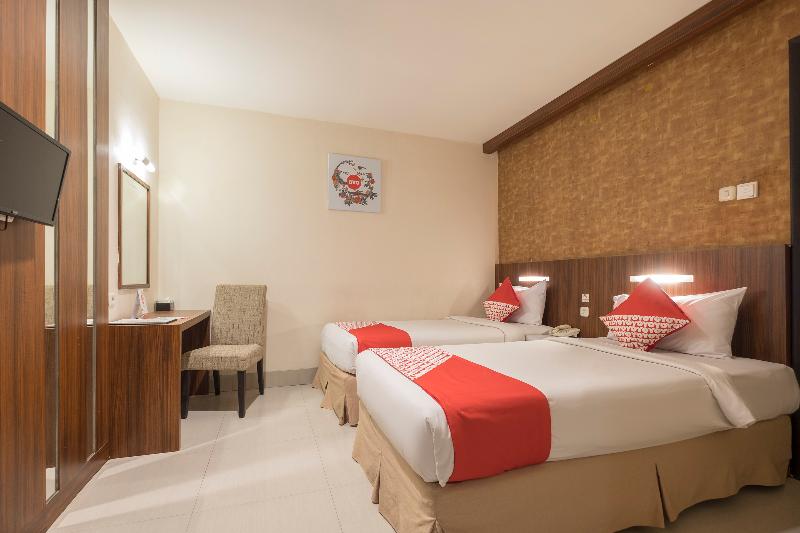 Grand Celino Hotel By Oyo Rooms