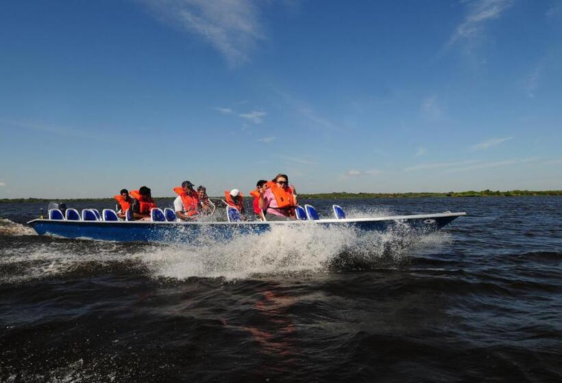 בית מלון כפרי A Pousada Do Rio Mutum