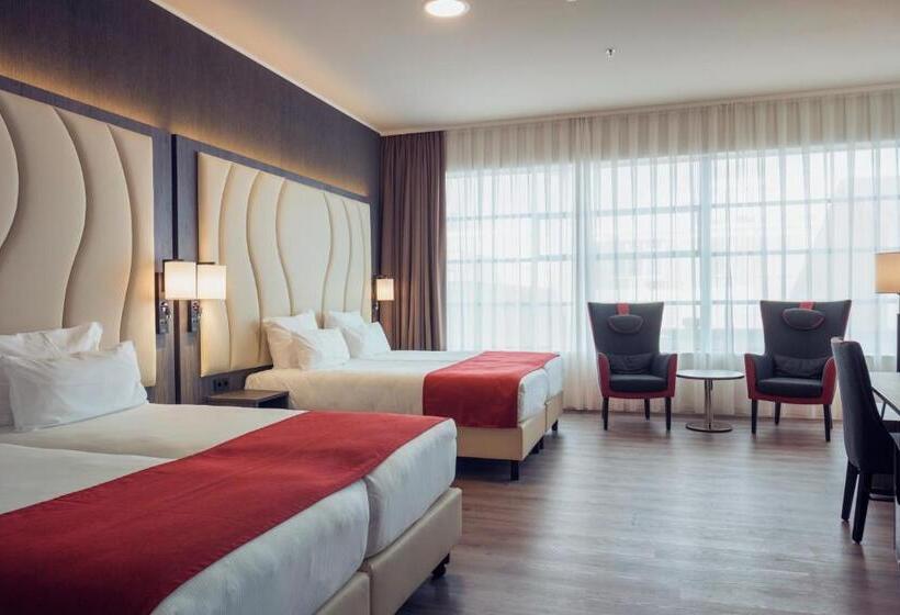 호텔 Plaza Premium Den Haag City Center