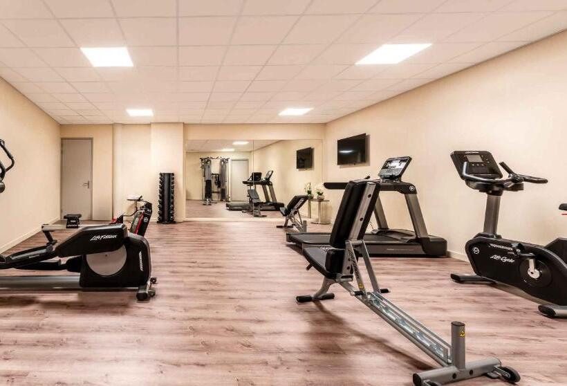 호텔 Plaza Premium Den Haag City Center