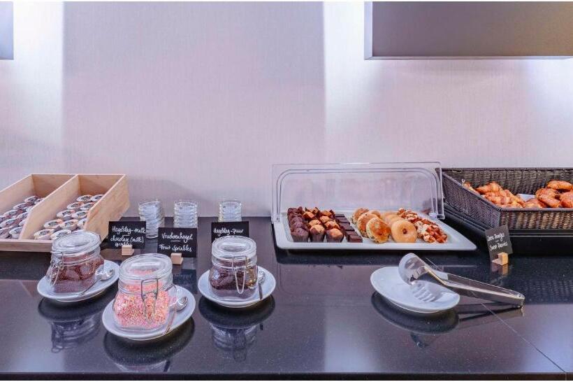 호텔 Plaza Premium Den Haag City Center