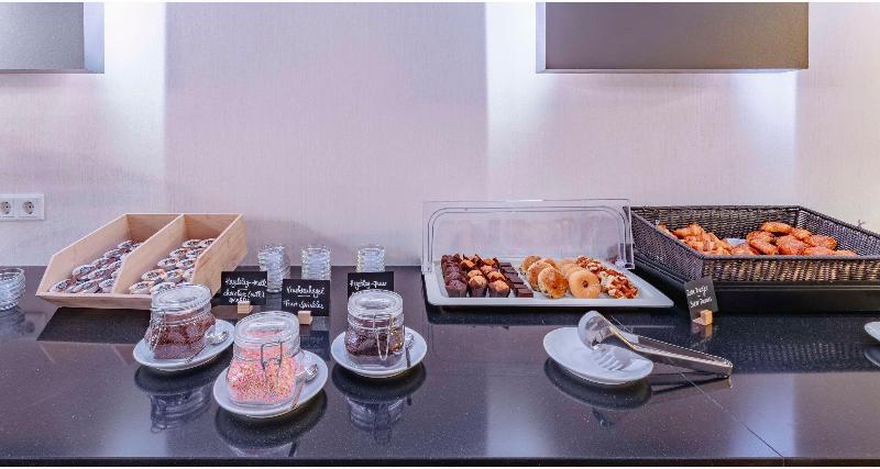 호텔 Plaza Premium Den Haag City Center