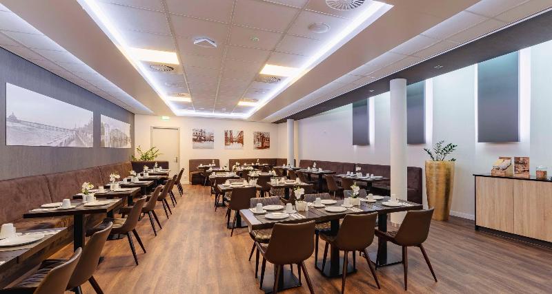 호텔 Plaza Premium Den Haag City Center