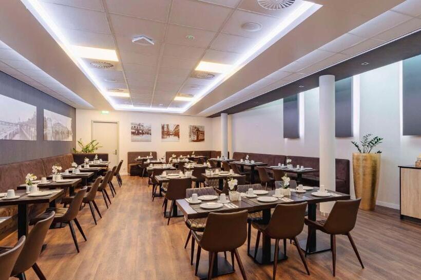 호텔 Plaza Premium Den Haag City Center