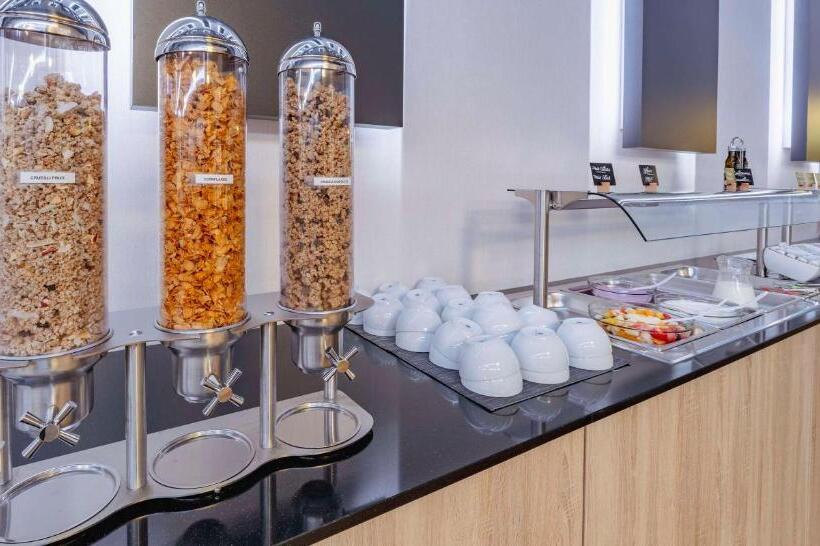 호텔 Plaza Premium Den Haag City Center