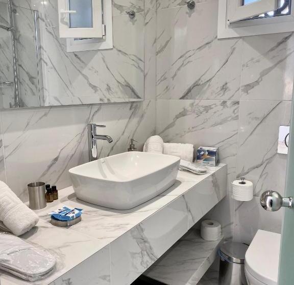 Отель Ccb Ionian Suites By Bruskos