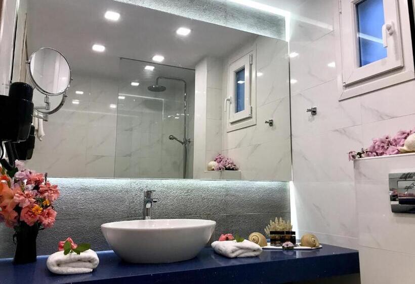 Отель Ccb Ionian Suites By Bruskos