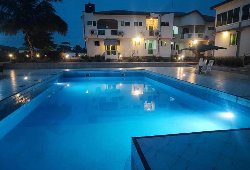 هتل Ellisa Hospitality And