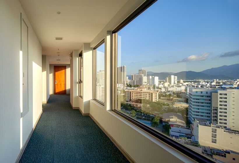 هتل Em Oi Boutique