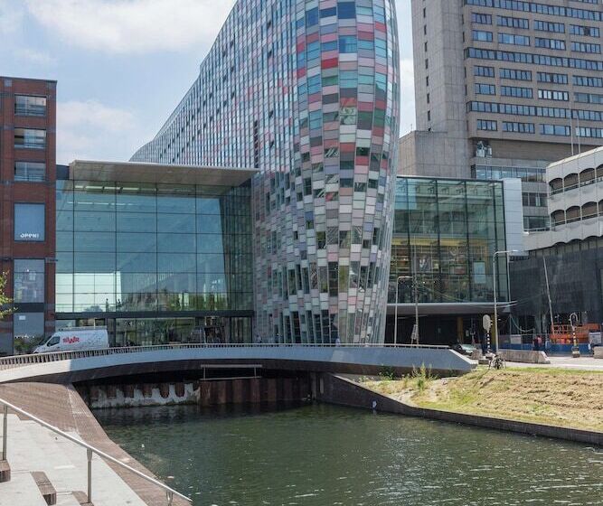 فندق Hampton By Hilton Utrecht Central Station