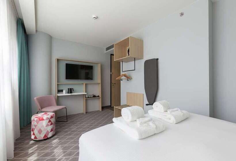 هتل Hampton By Hilton Utrecht Central Station