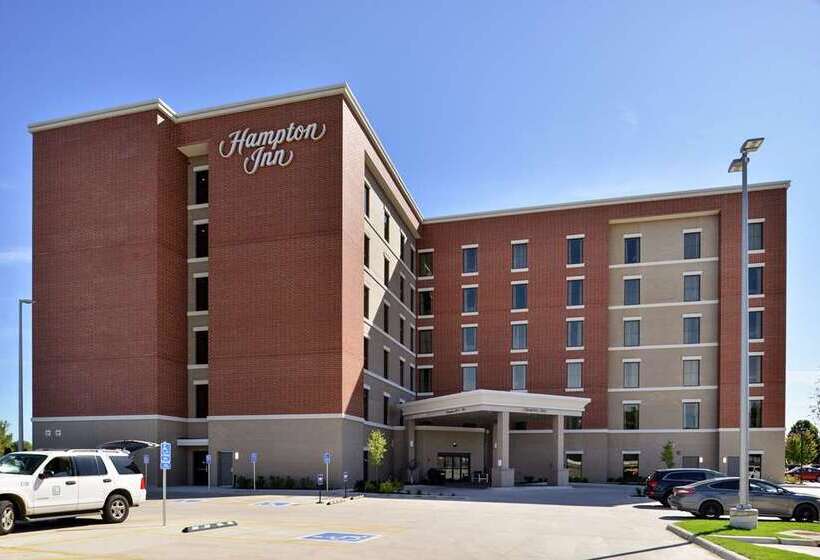 فندق Hampton Inn Cedar Falls Downtown