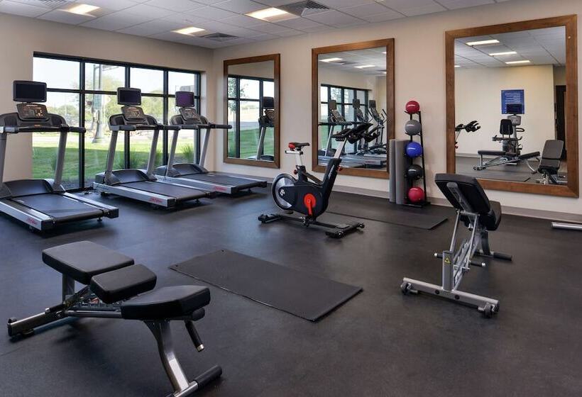 فندق Hampton Inn Cedar Falls Downtown