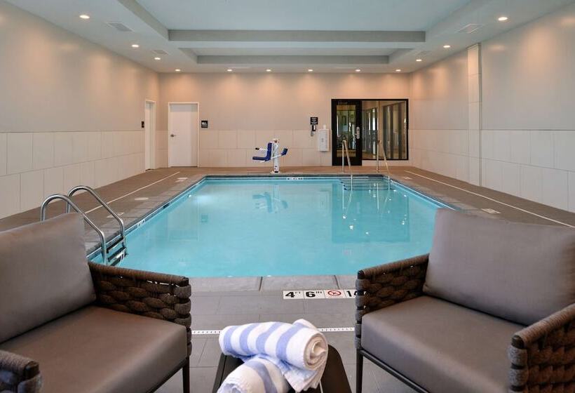 فندق Hampton Inn Cedar Falls Downtown