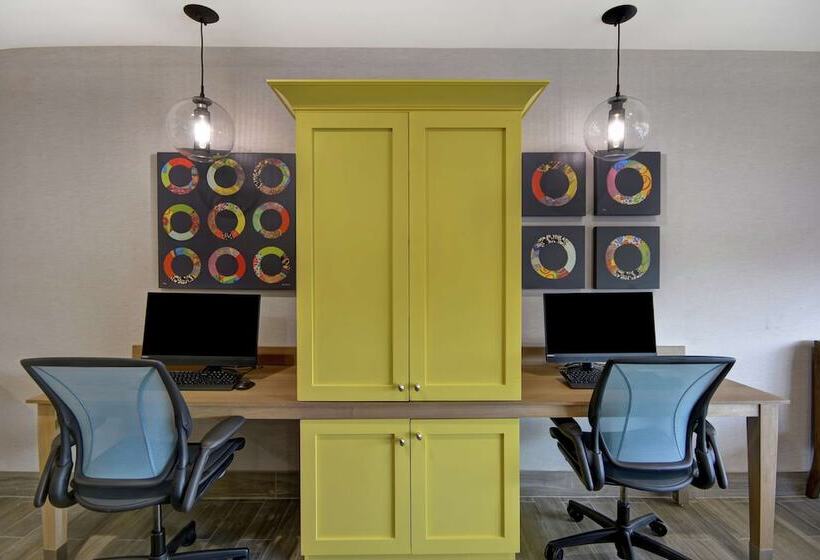 호텔 Home2 Suites By Hilton Grand Rapids North