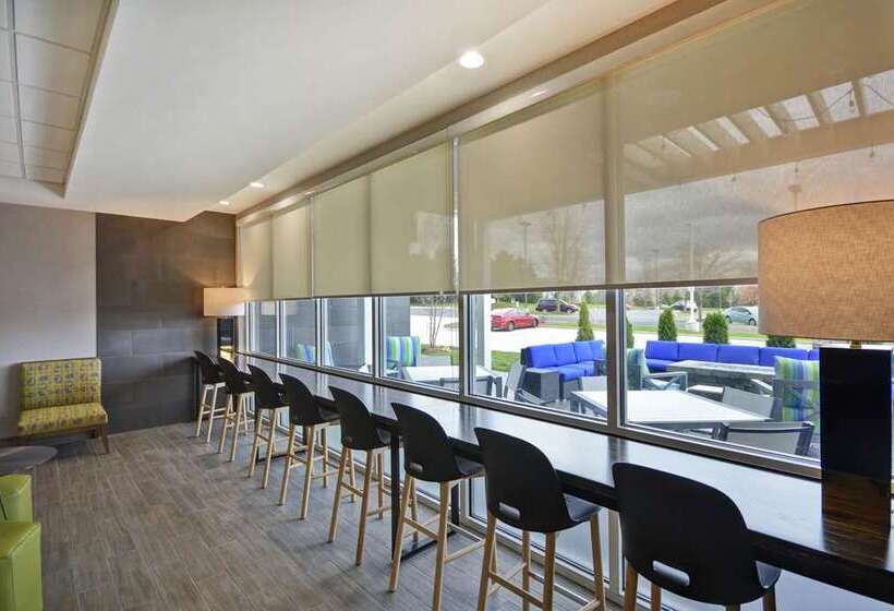 호텔 Home2 Suites By Hilton Grand Rapids North