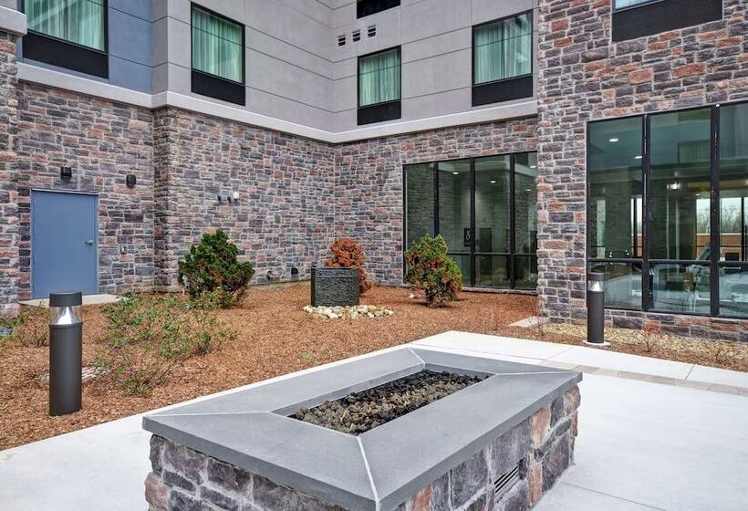 בית מלון כפרי Homewood Suites By Hilton Orange New Haven