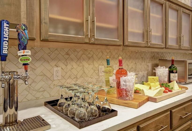 בית מלון כפרי Homewood Suites By Hilton Orange New Haven