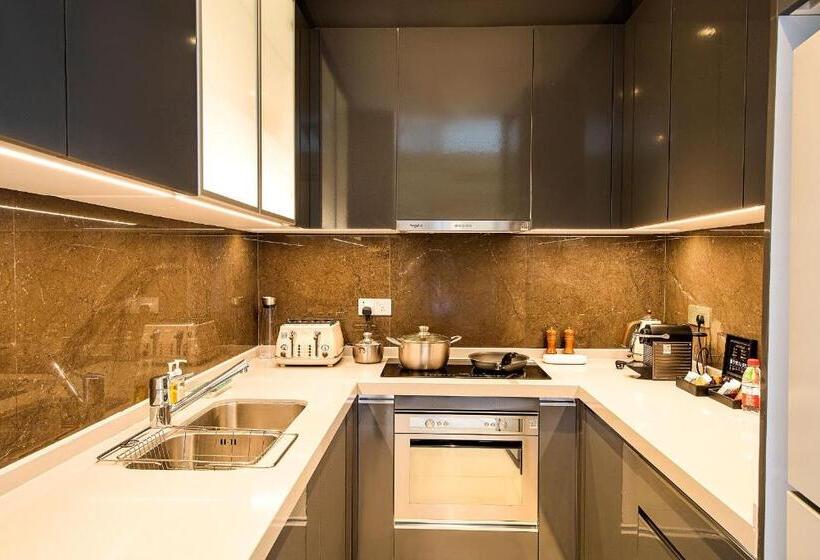 בית מלון כפרי Oakwood Apartments Sanya