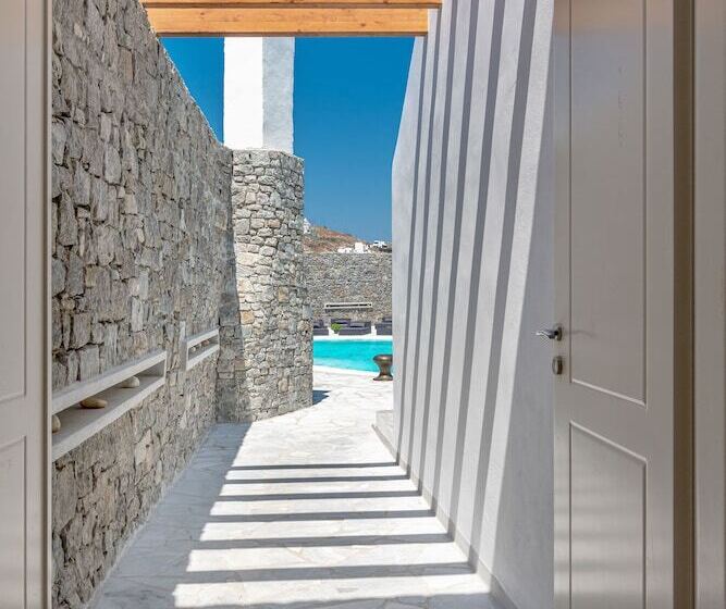 Omnia Mykonos Boutique Hotel & Suites