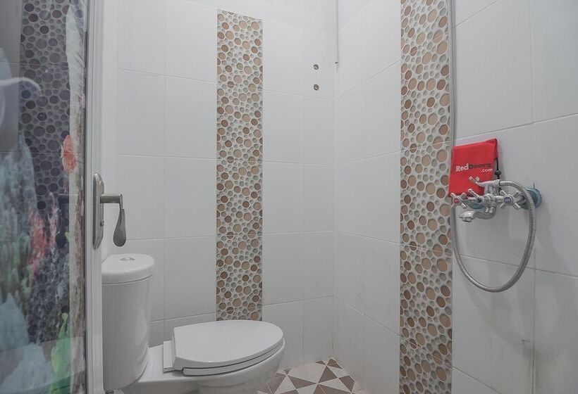 هتل Reddoorz Near Rs Harapan Bersama