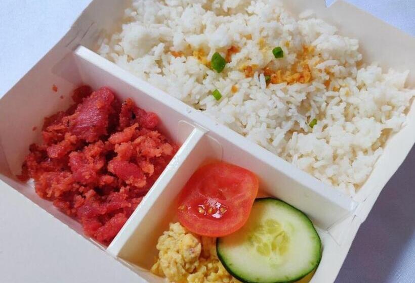 هتل Reddoorz Plus Near St Lukes Bgc